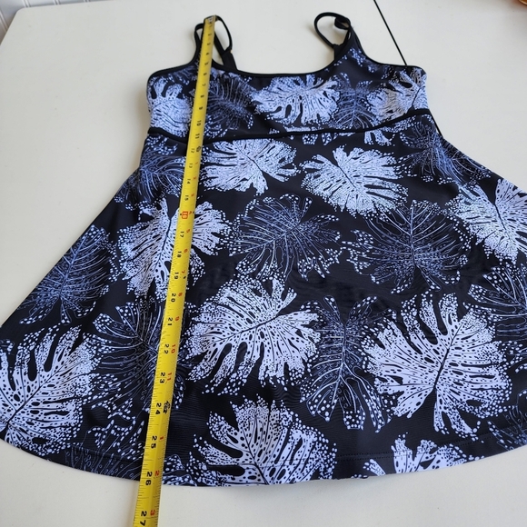 $60 Noon 1 Pc Swim Skirted Bathing Suit Black White Floral Monstera Leaf Sz 12 - Picture 10 of 12